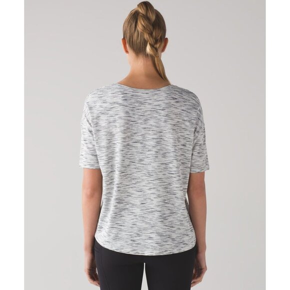 Lululemon Athletica Space Dye Gray Run It Out Tee Size 6 - 25051 - Picture 3 of 10